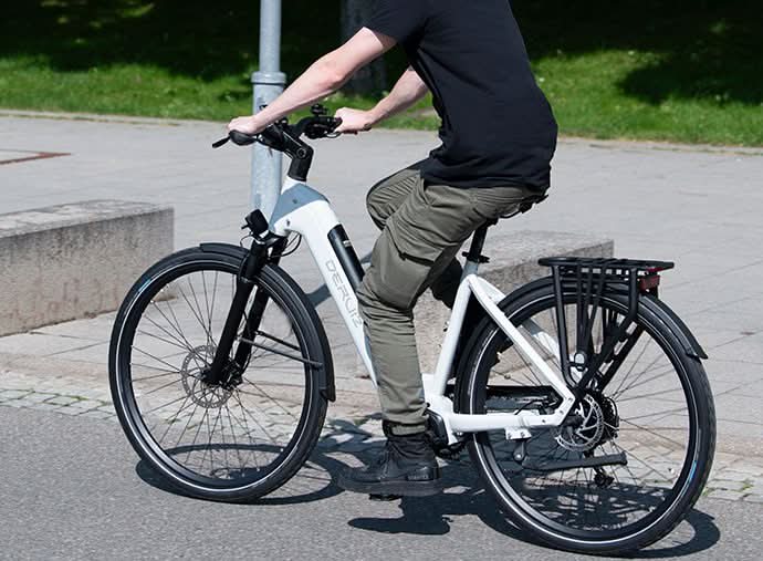 Deruiz Mica G Trekking E-Bike - Einsteiger E-Bike - Clear Quartz Market